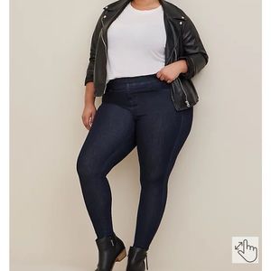LEAN JEAN SKINNY SUPER SOFT HIGH-RISE JEAN